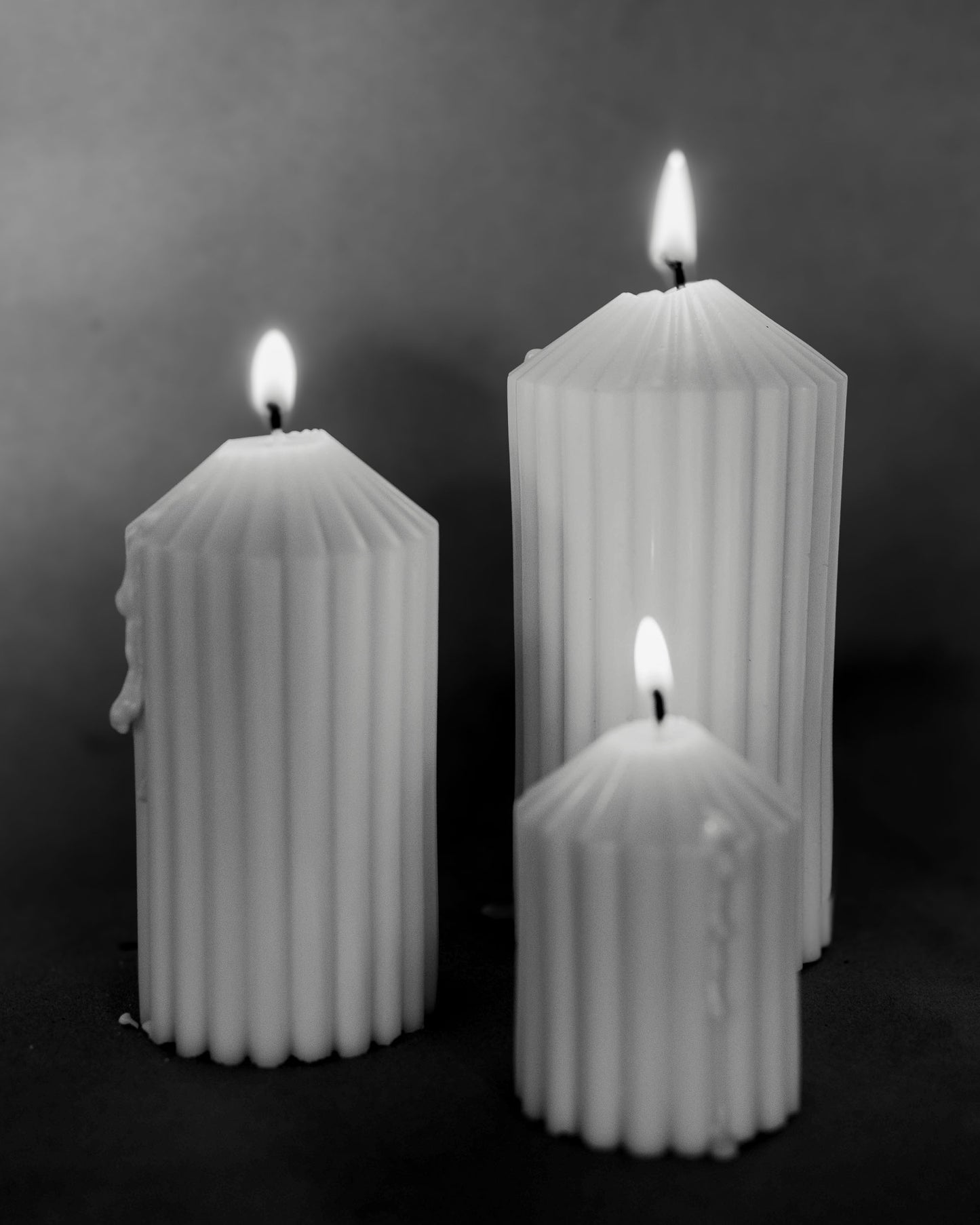 Daisy Pillar Candles