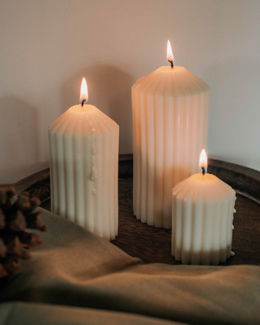 Daisy Pillar Candles